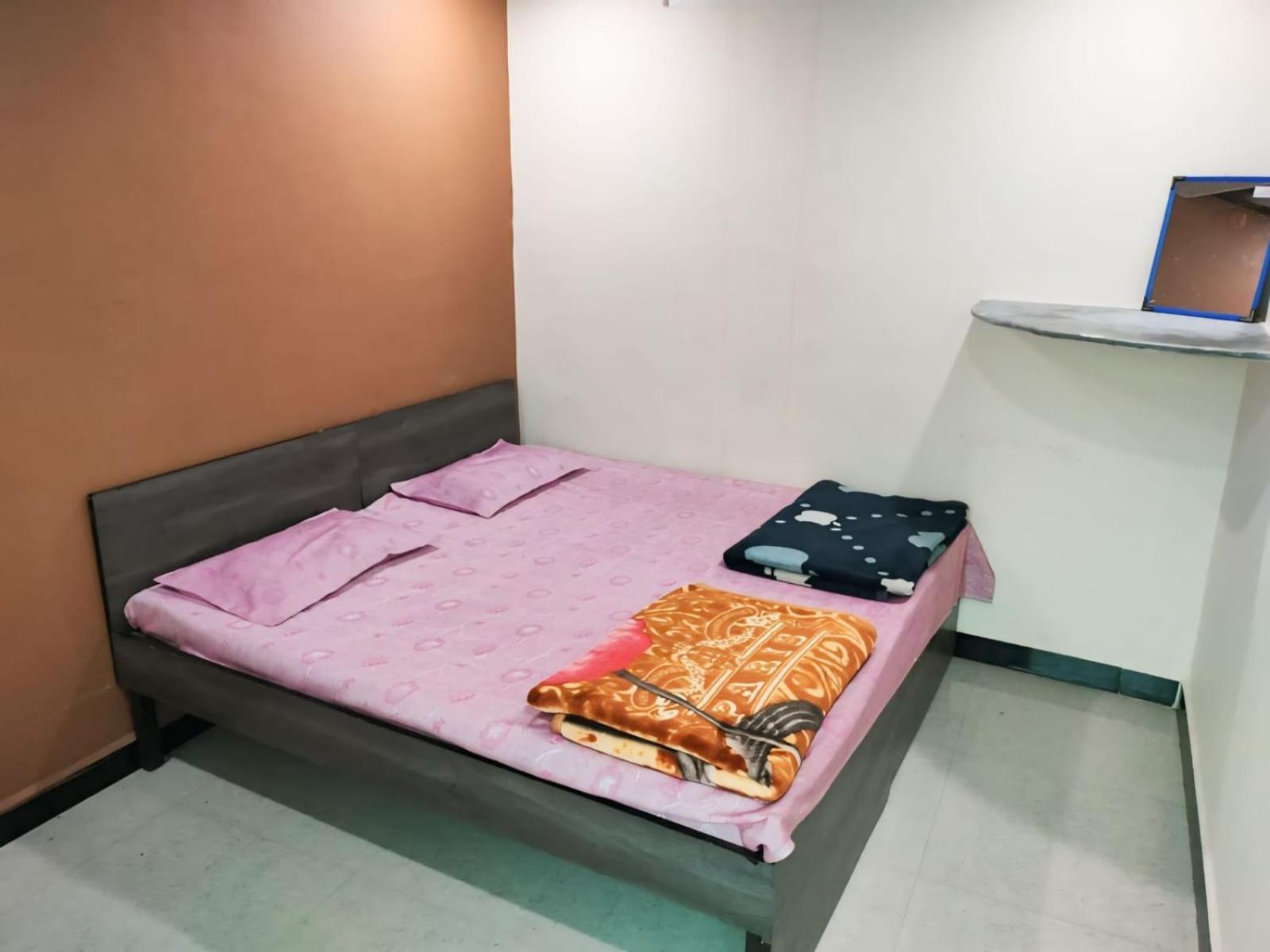 Kailash Kuti Guest House อุจเจน ภายนอก รูปภาพ